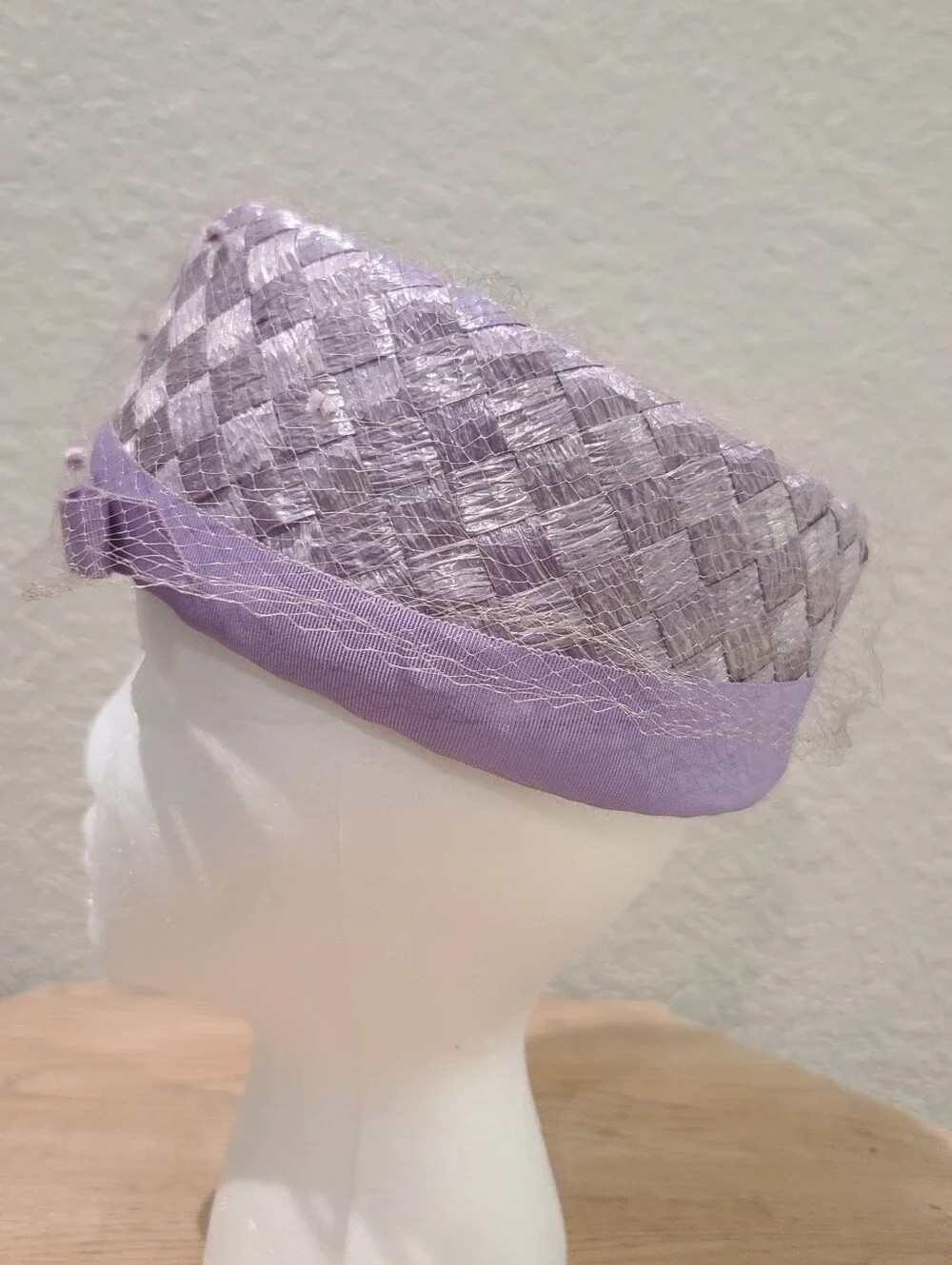 Vtg 1950s - 1960s Lavender Woven Pillbox Hat Ribbon Trim Young Towners Hat Shop